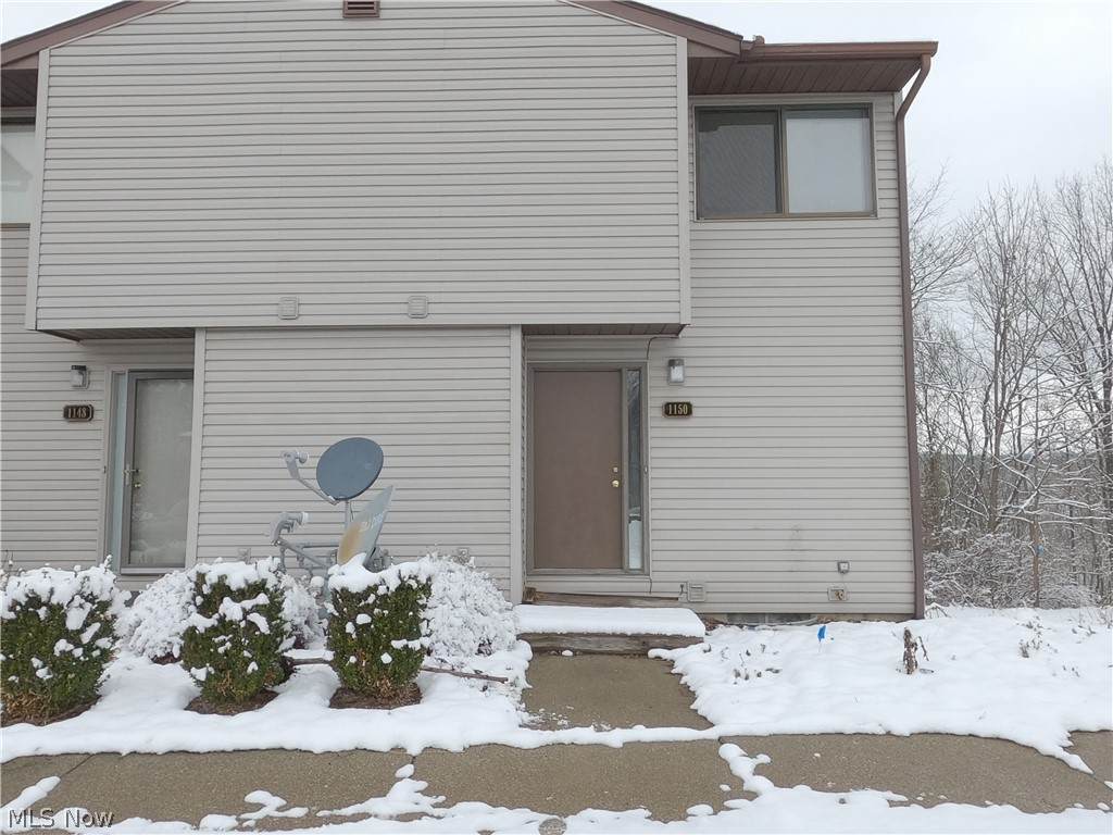 1150 Townsview Place - Photo 1