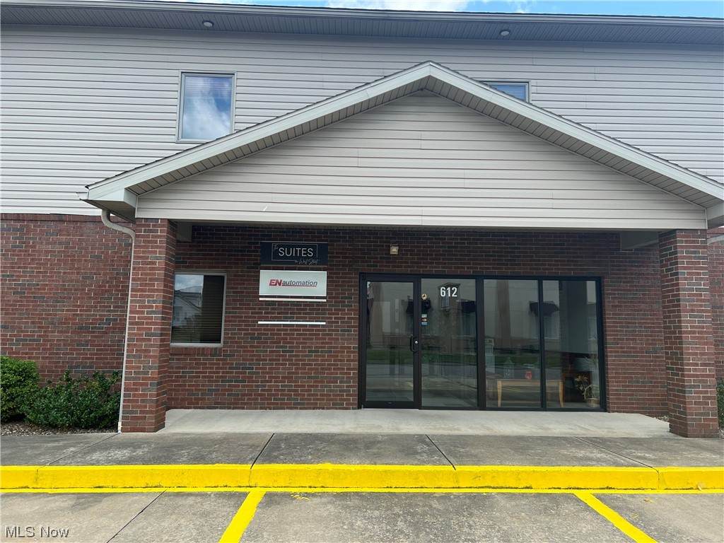 612 West Street - Photo 1
