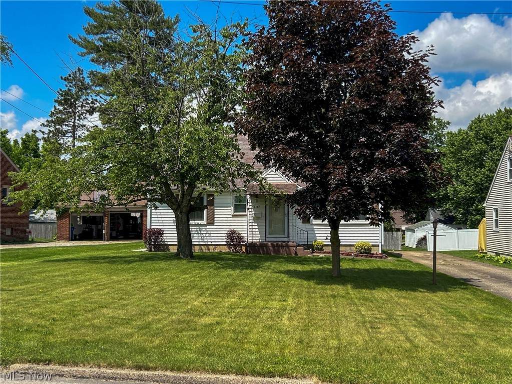 637 Edison Street - Photo 1
