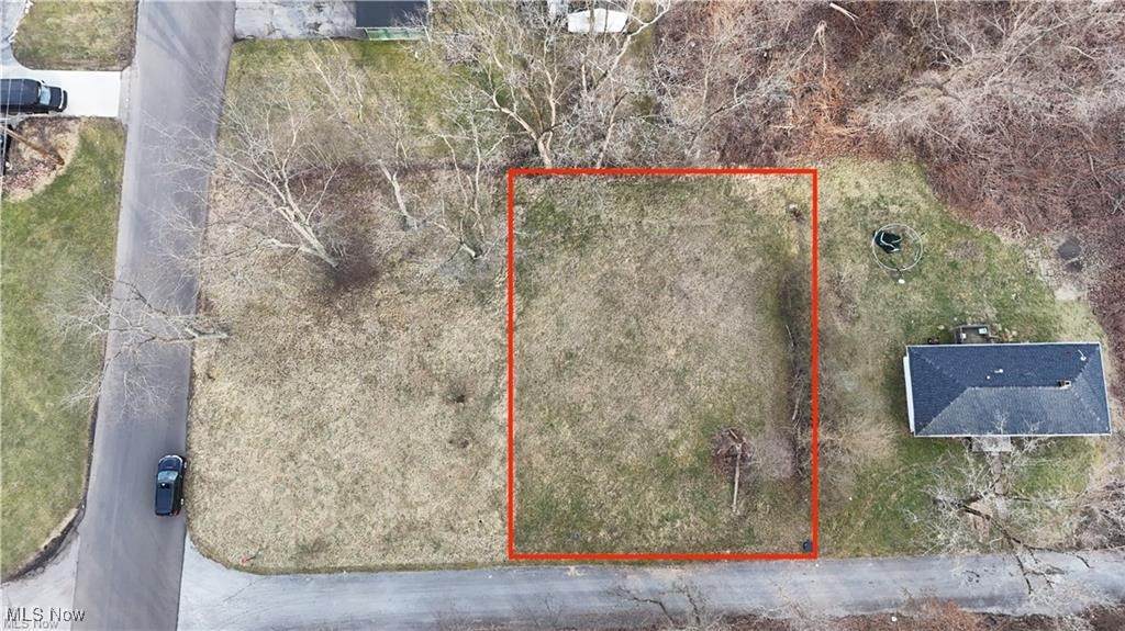 1229 Pickford Avenue - Photo 1