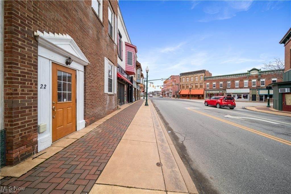22 Main Street - Photo 1