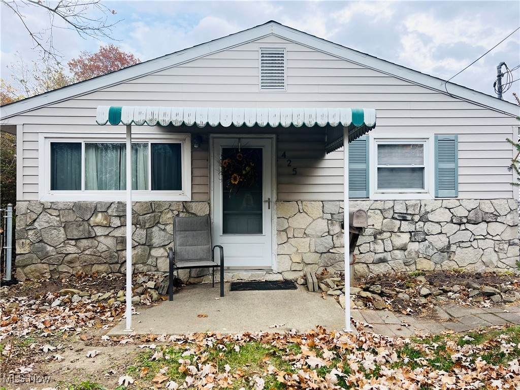 425 Marseilles Avenue - Photo 1