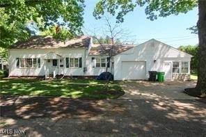 605 Bond Street - Photo 1