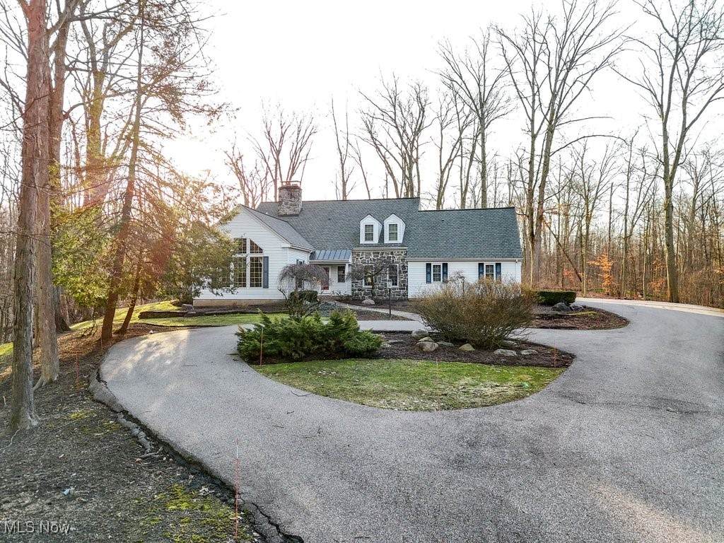 20 Stonecreek Drive - Photo 1