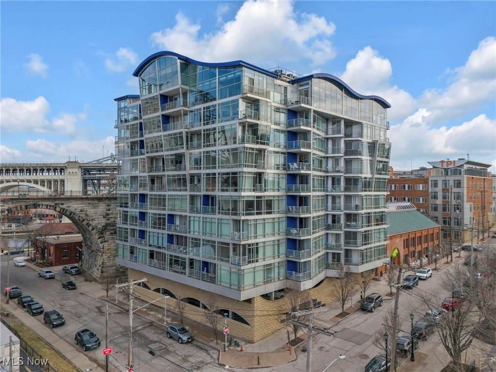 1237 Washington Avenue - Photo 1