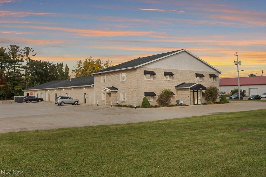 2425 Medina Road - Photo 1