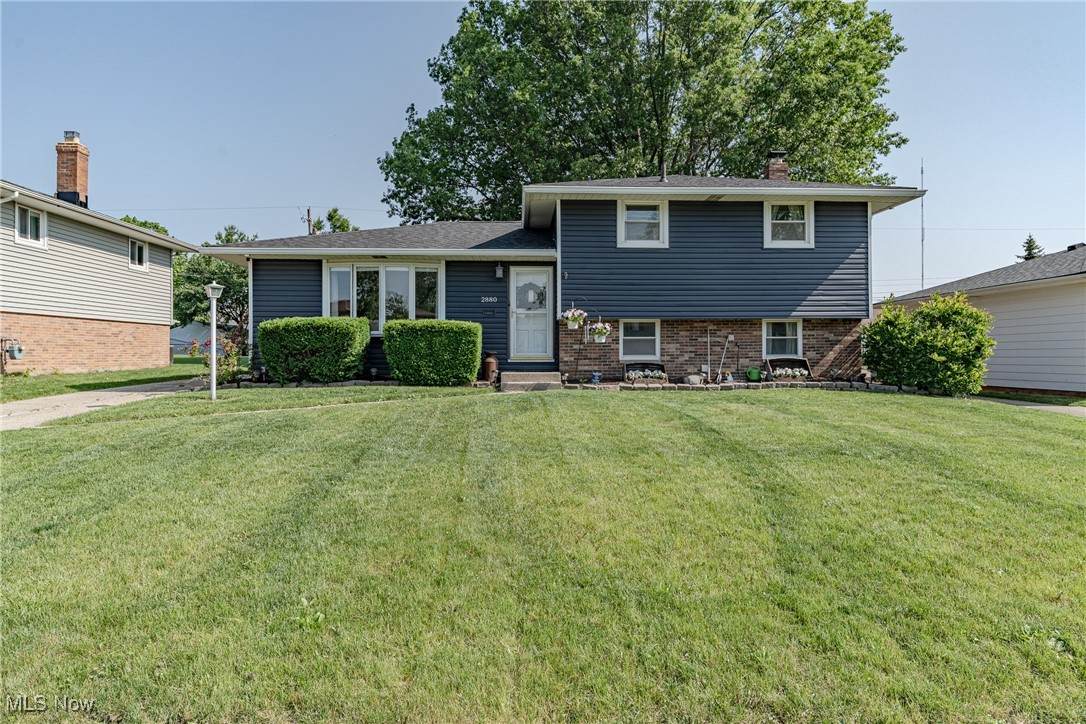 2880 Hetzel Drive - Photo 1