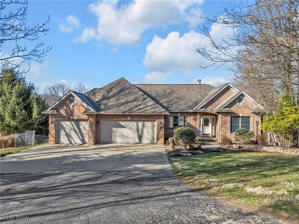 8756 Private Road 343 - Photo 1