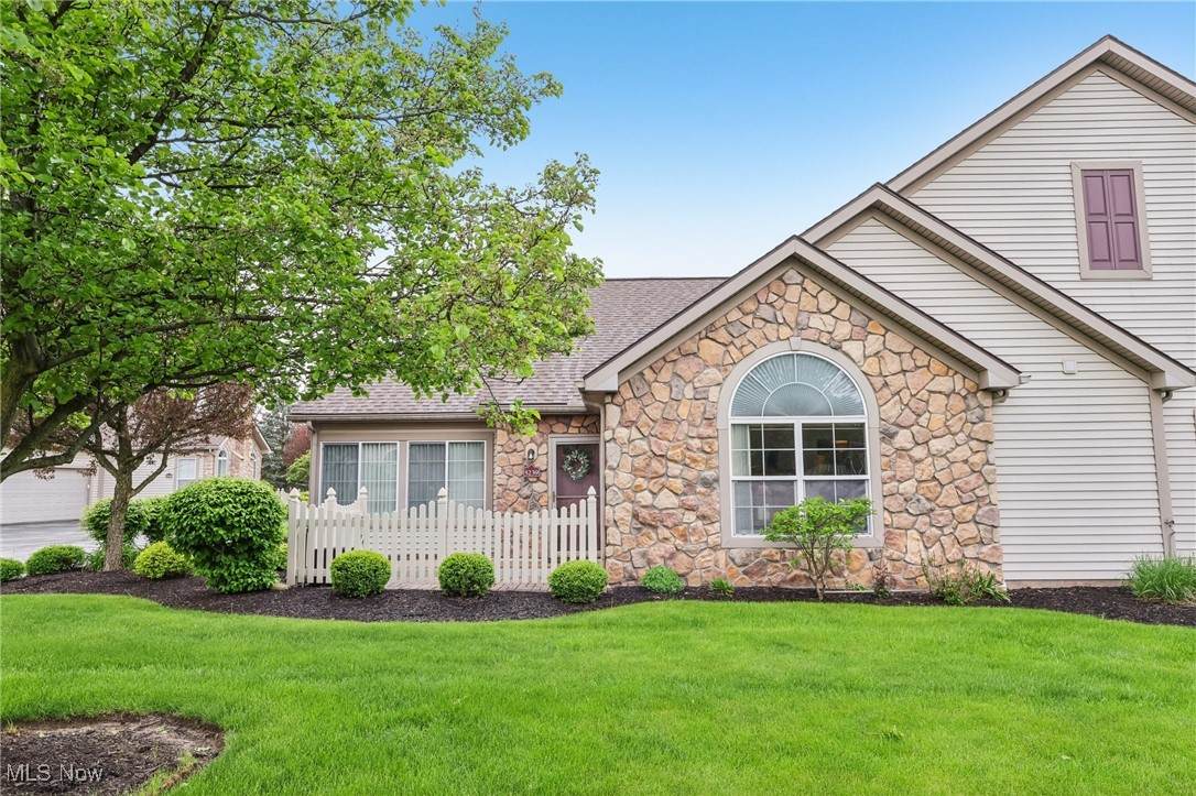 5239 Redford Drive - Photo 1