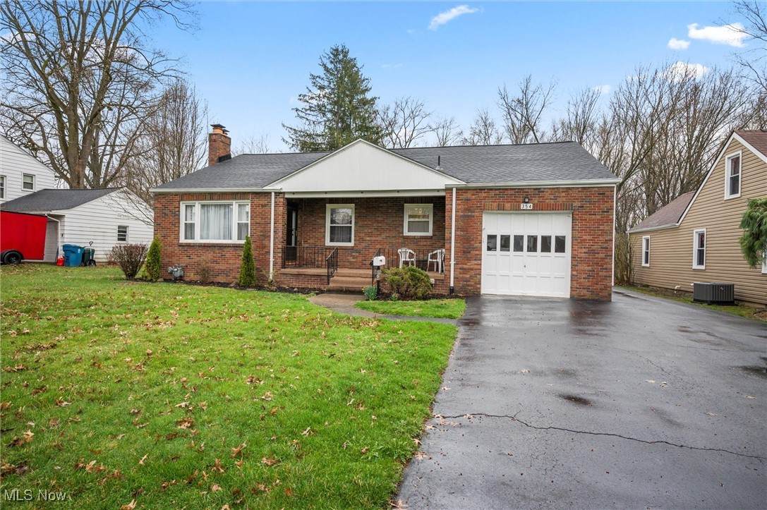 354 Wildwood Drive - Photo 1