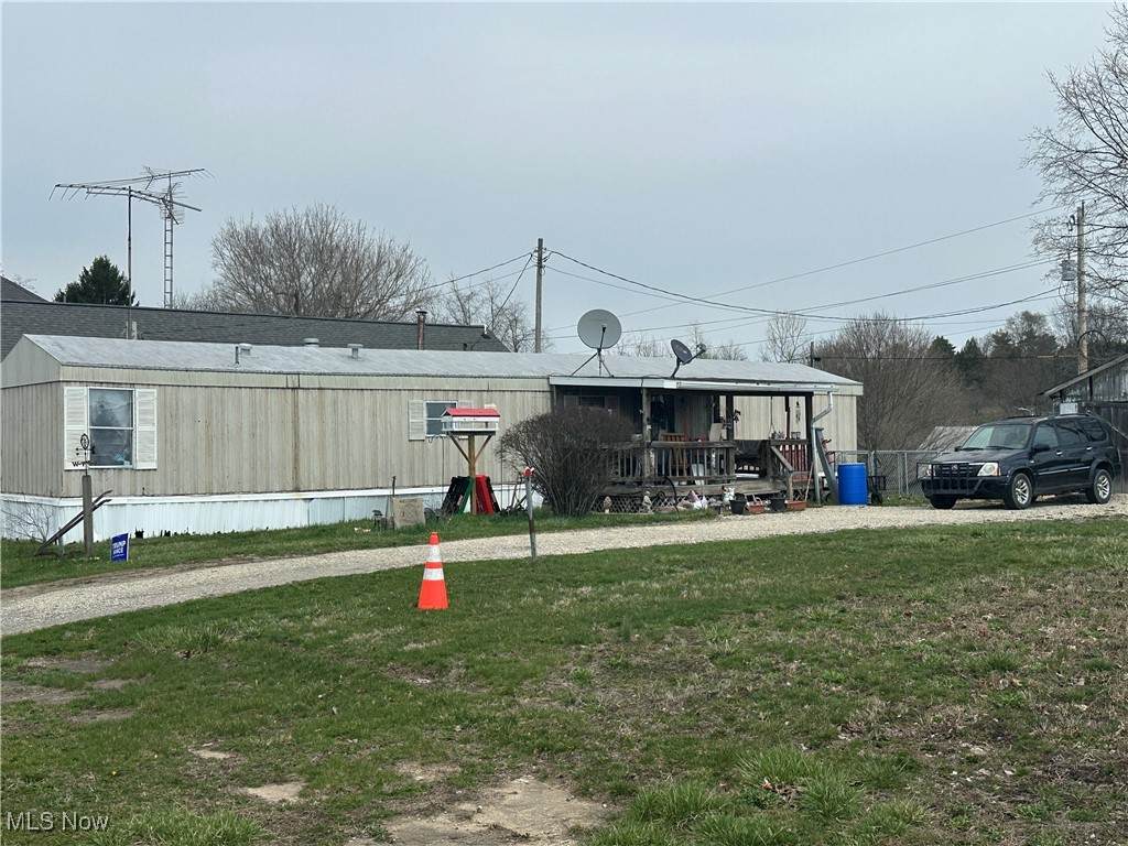 55541 Washington Street - Photo 1