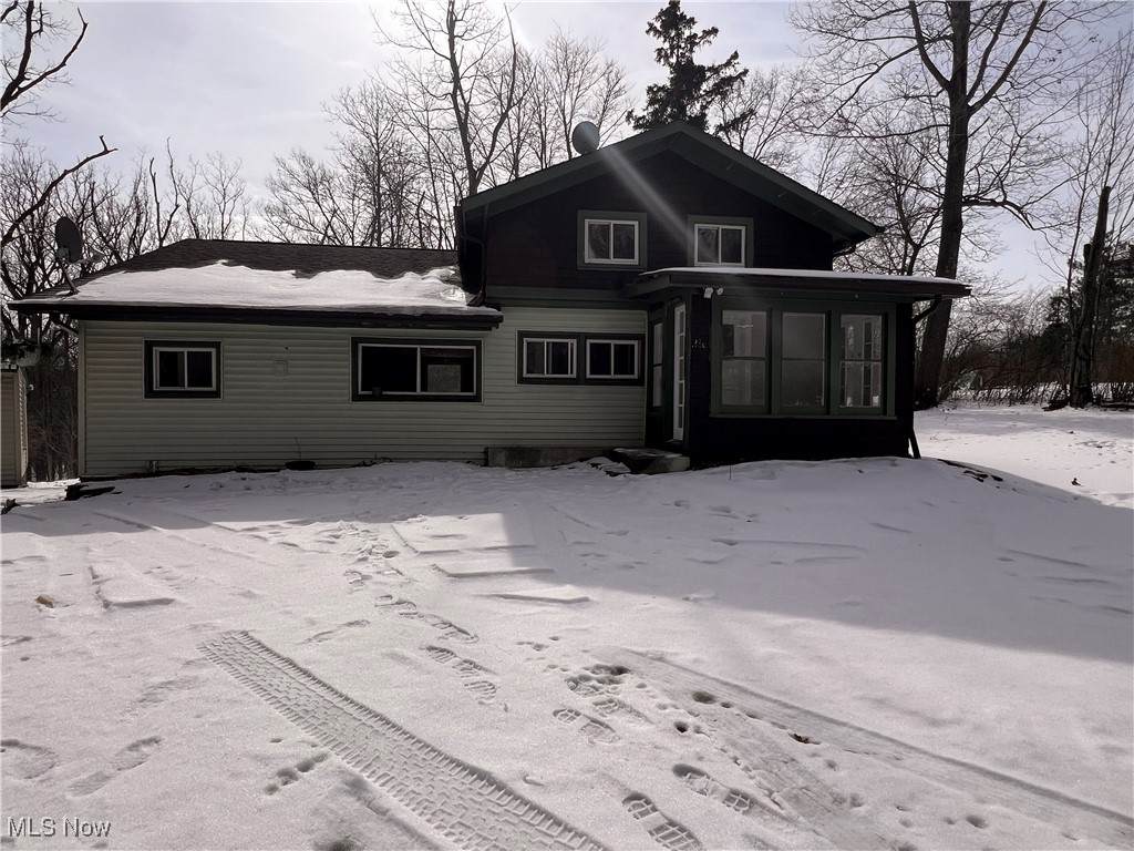 286 Grace Street - Photo 1