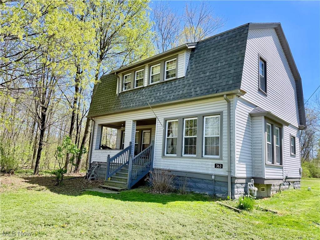 363 Maple Drive - Photo 1