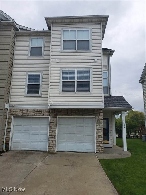 17633 Wildwood Lane - Photo 1