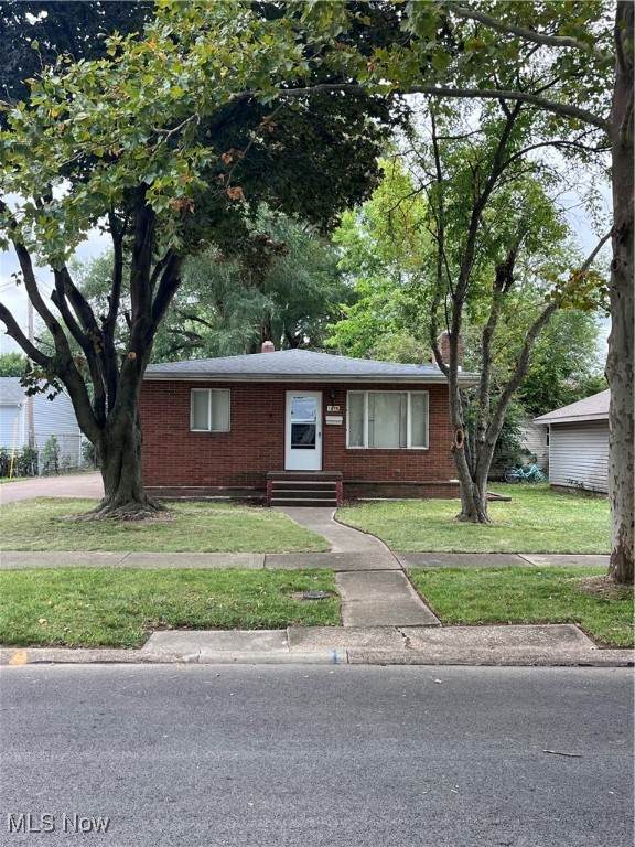 1678 Oakmont Lane - Photo 1