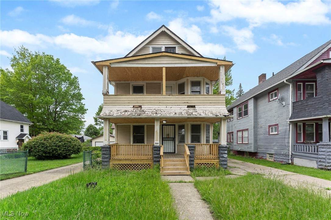 2938 130th Street - Photo 1