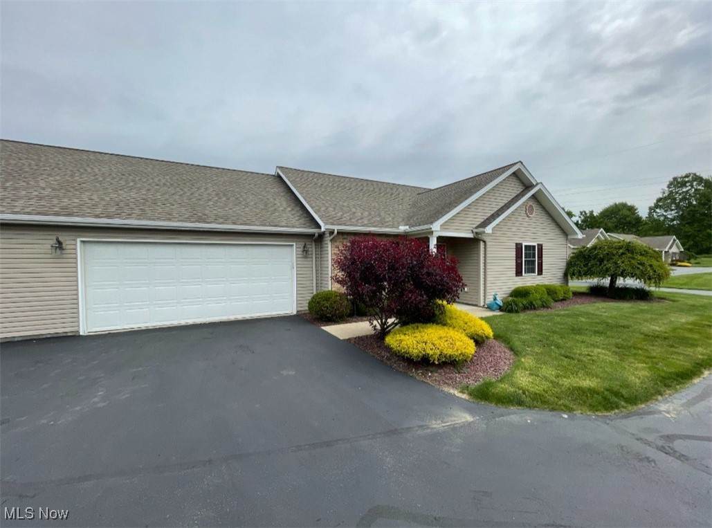 170 Sandy Court - Photo 1