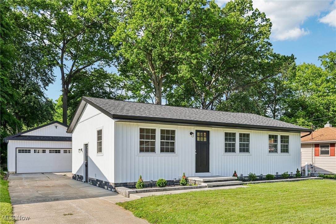 178 Lindsey Road - Photo 1