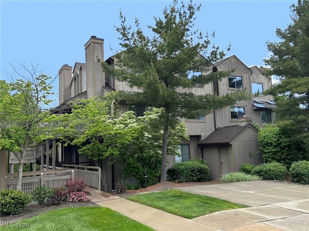 628 Meredith Lane - Photo 1