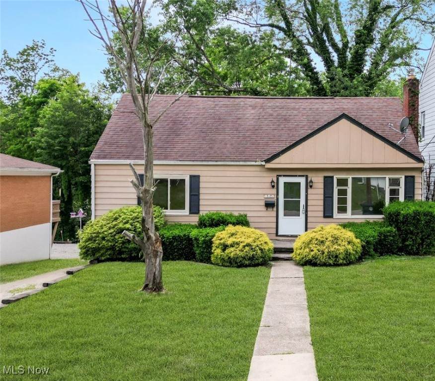 123 Opal Boulevard - Photo 1
