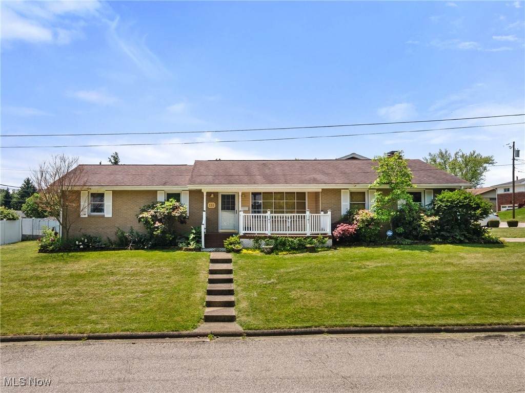 131 Crisswill Drive - Photo 1