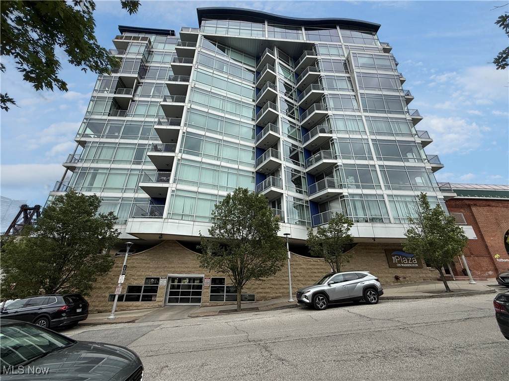 1237 Washington Avenue - Photo 1
