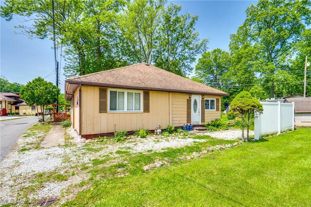 4944 Coleman Drive - Photo 1