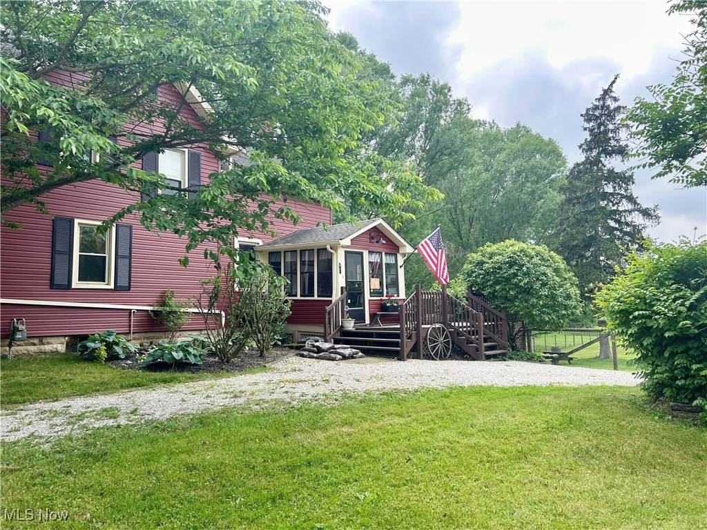 586 Columbia Road - Photo 1