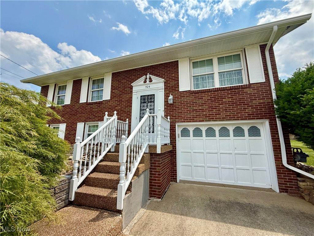 904 Donegal Drive - Photo 1