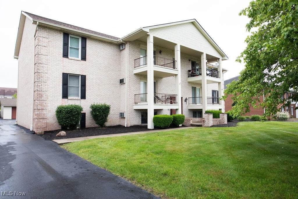 816 Pearson Un#1 - Photo 1