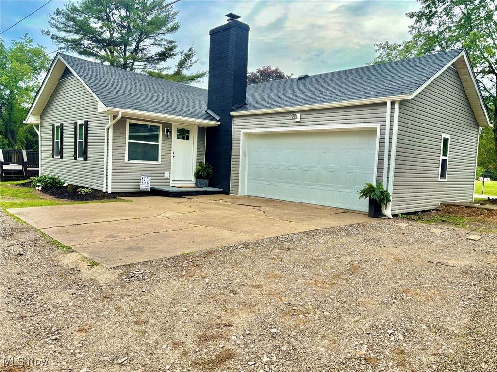 851 Township Road 421 - Photo 1