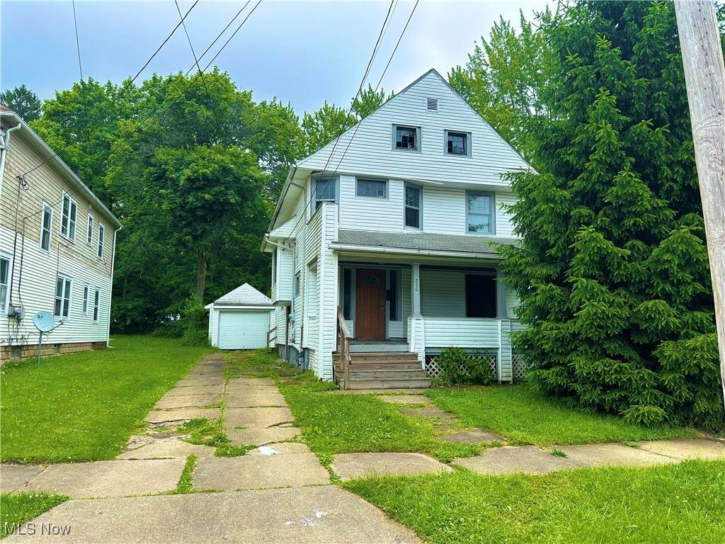 246 Lowell Avenue - Photo 1