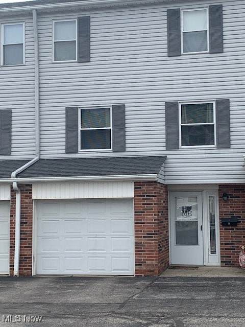 2115 Presidential Parkway - Photo 1