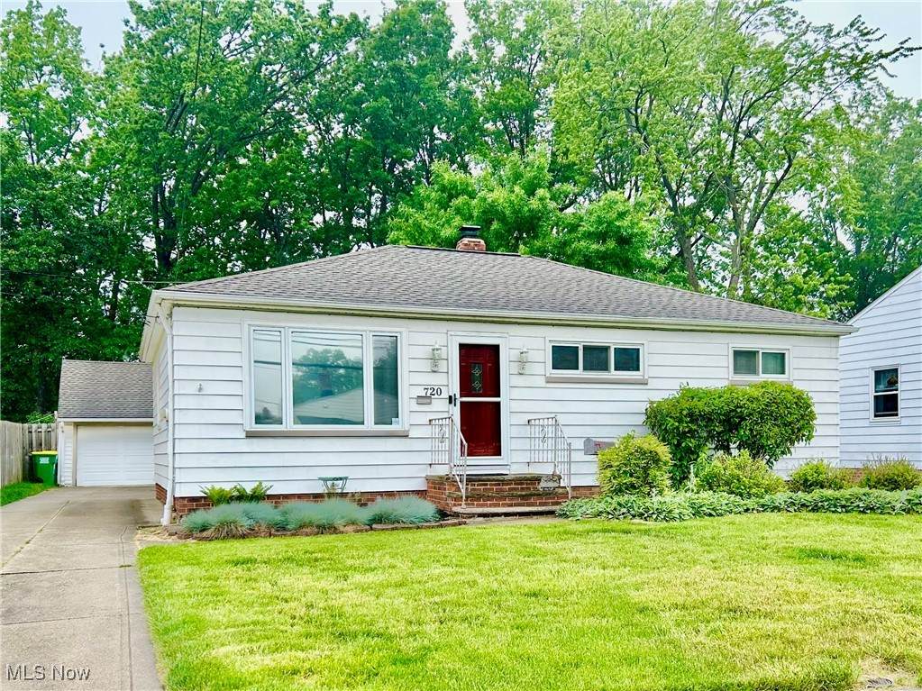 720 300th Street - Photo 1