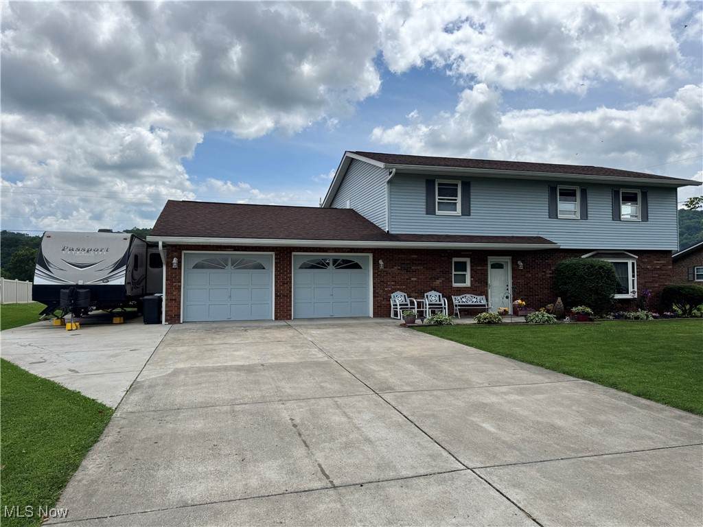 120 Gale Avenue - Photo 1