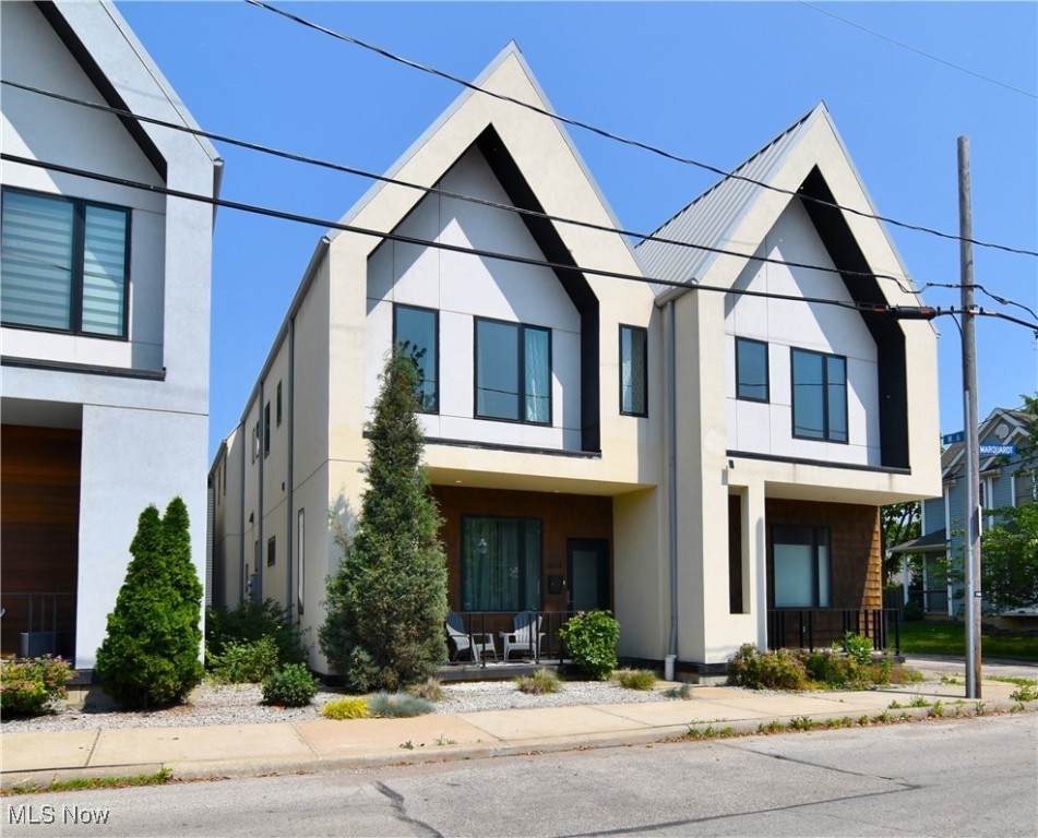 604 Marquardt Avenue - Photo 1