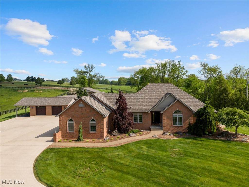 1095 Fairview Road - Photo 1