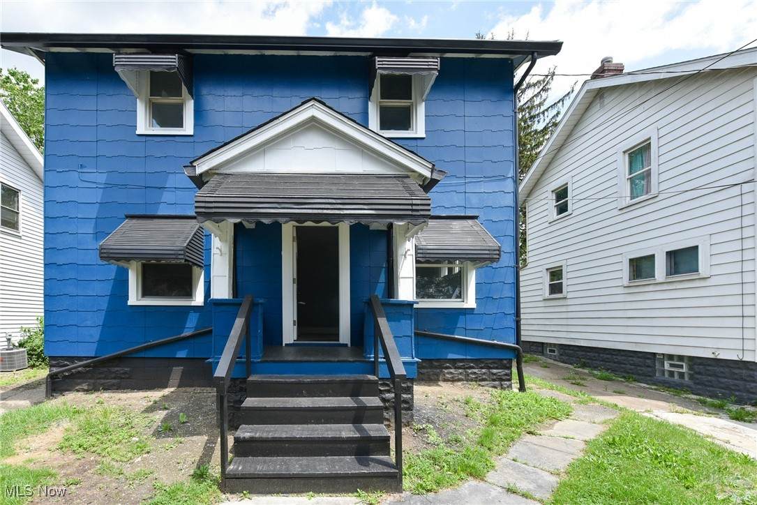 595 Hedden Avenue - Photo 1