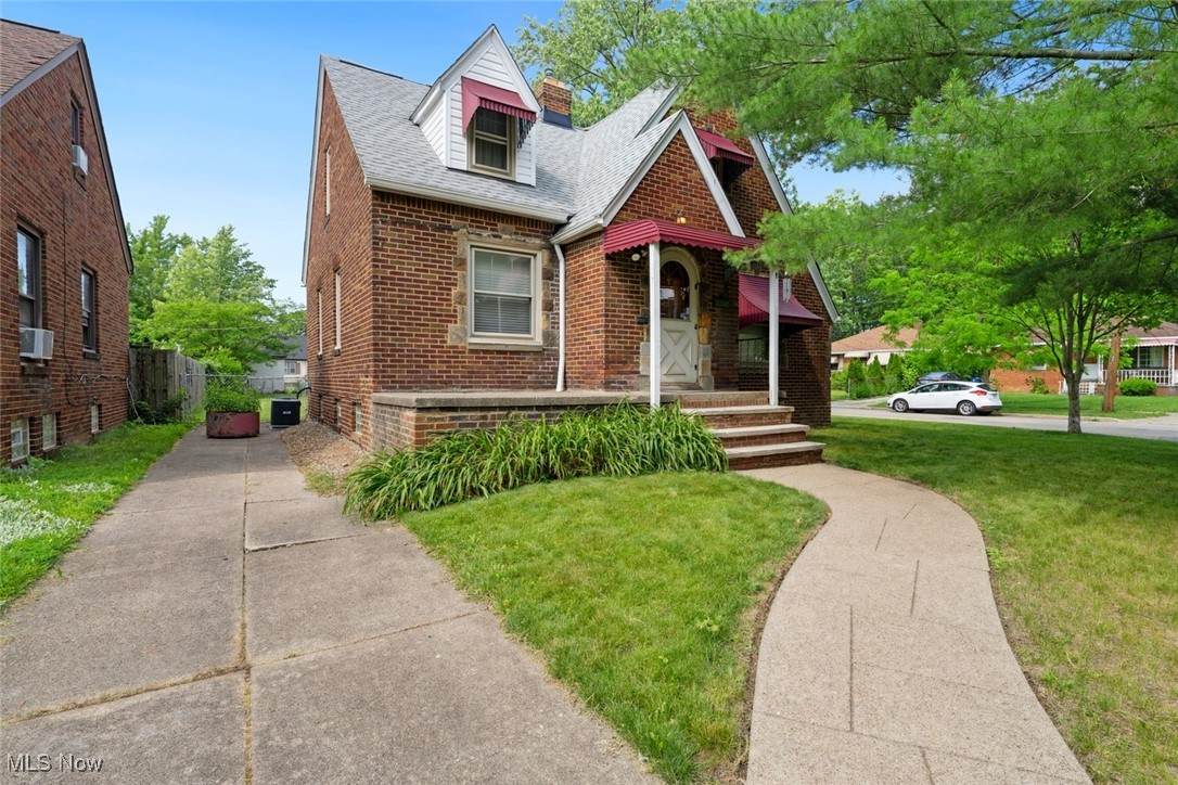 16200 Elsienna Avenue - Photo 1