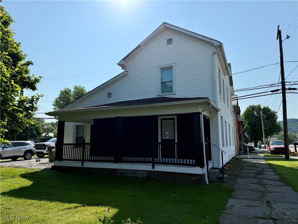 109 Saint Clairsville Street - Photo 1