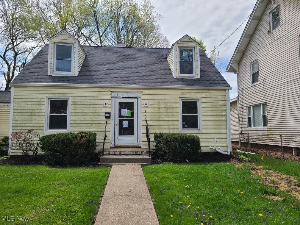 1002 19th Street - Photo 1