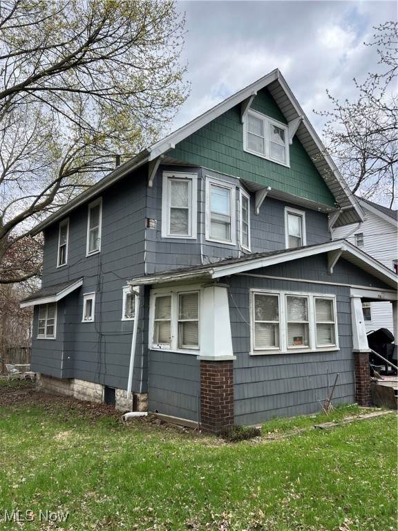156 Colony Crescent - Photo 1
