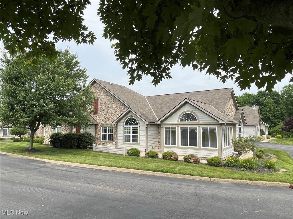 117 Colonial Woods Drive - Photo 1