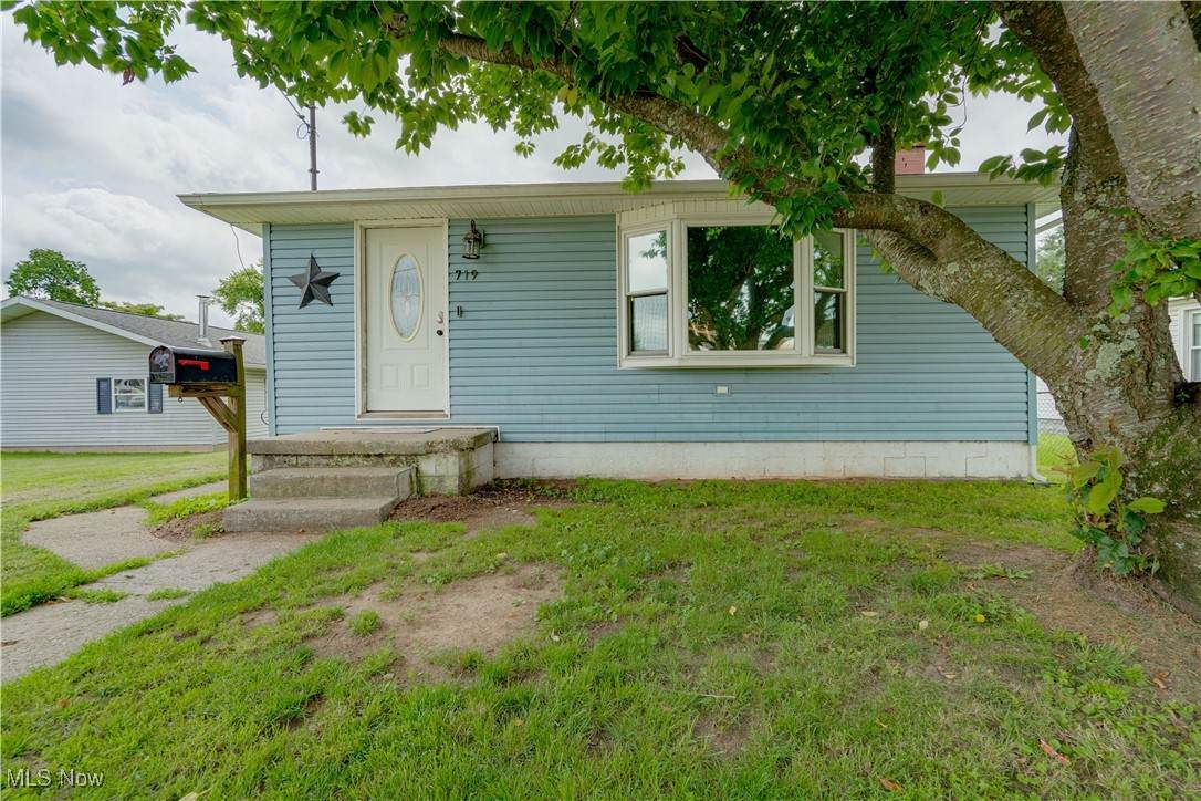 719 Pomeroy Pike - Photo 1