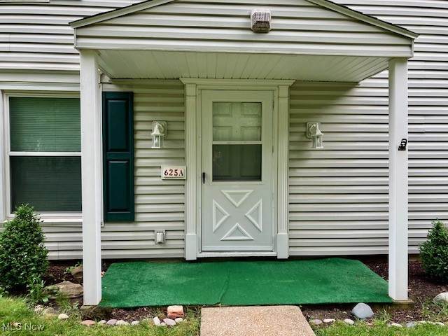 625 Canterbury Lane - Photo 1