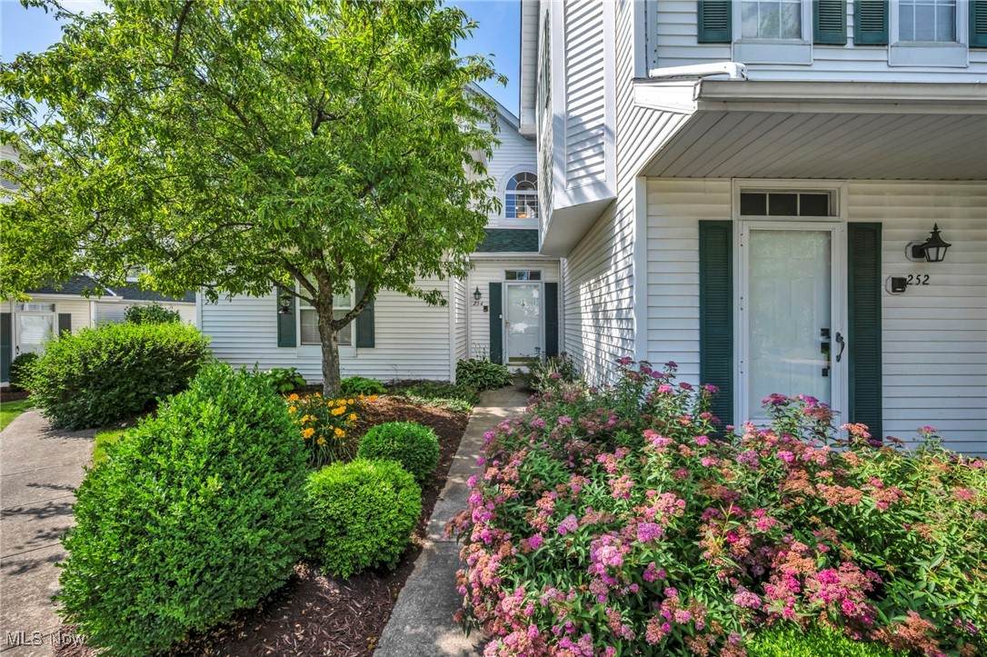 254 Vista Circle - Photo 1