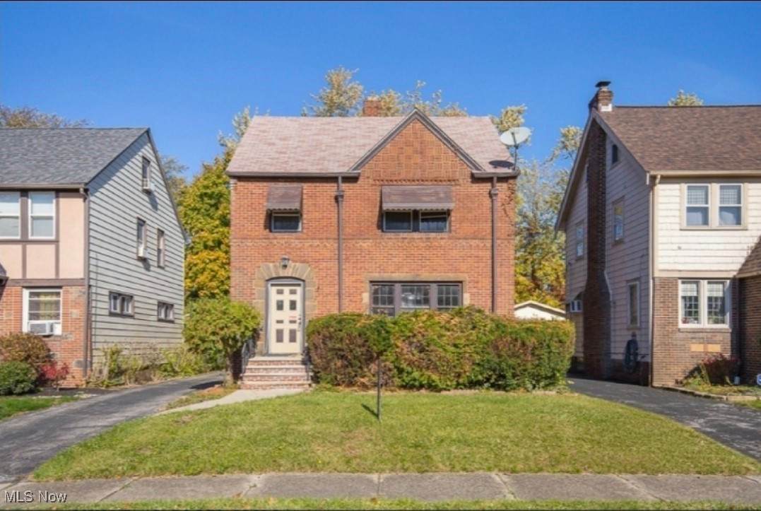 3575 Grosvenor Road - Photo 1