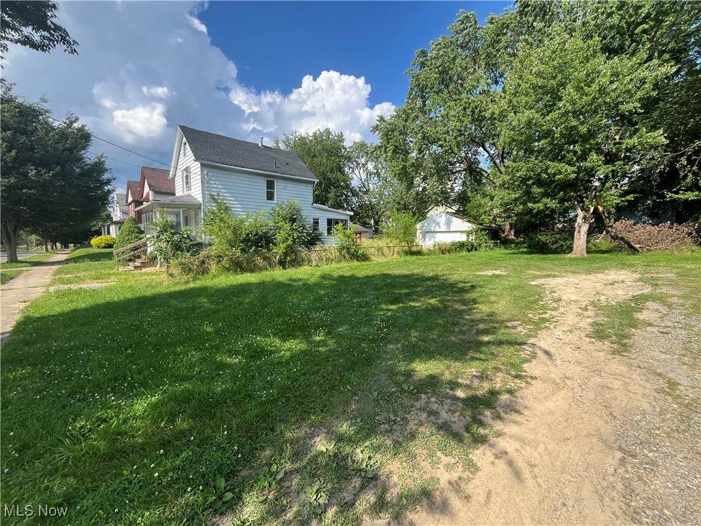 2227 18th Street - Photo 1