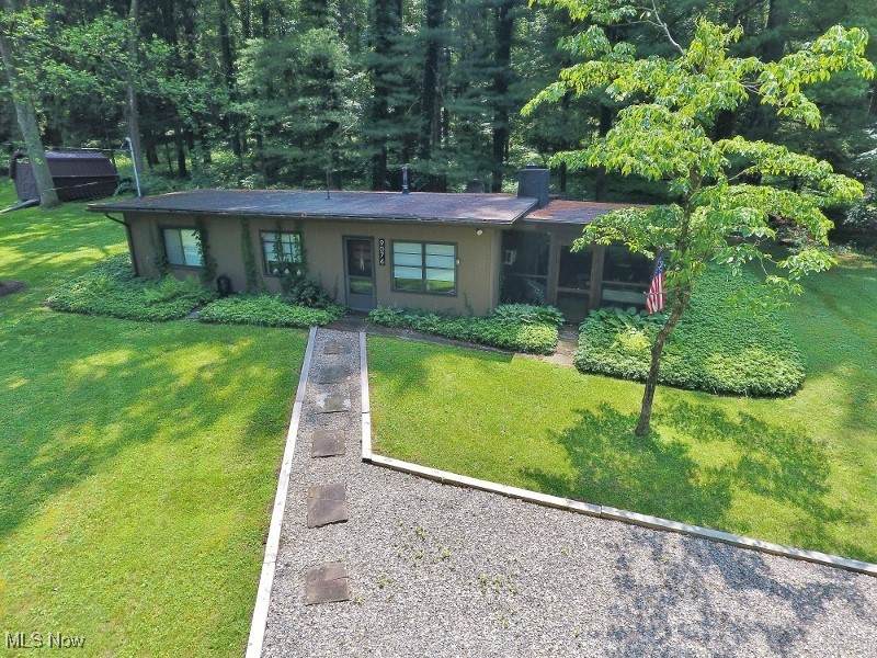 9076 Lakewood Drive - Photo 1
