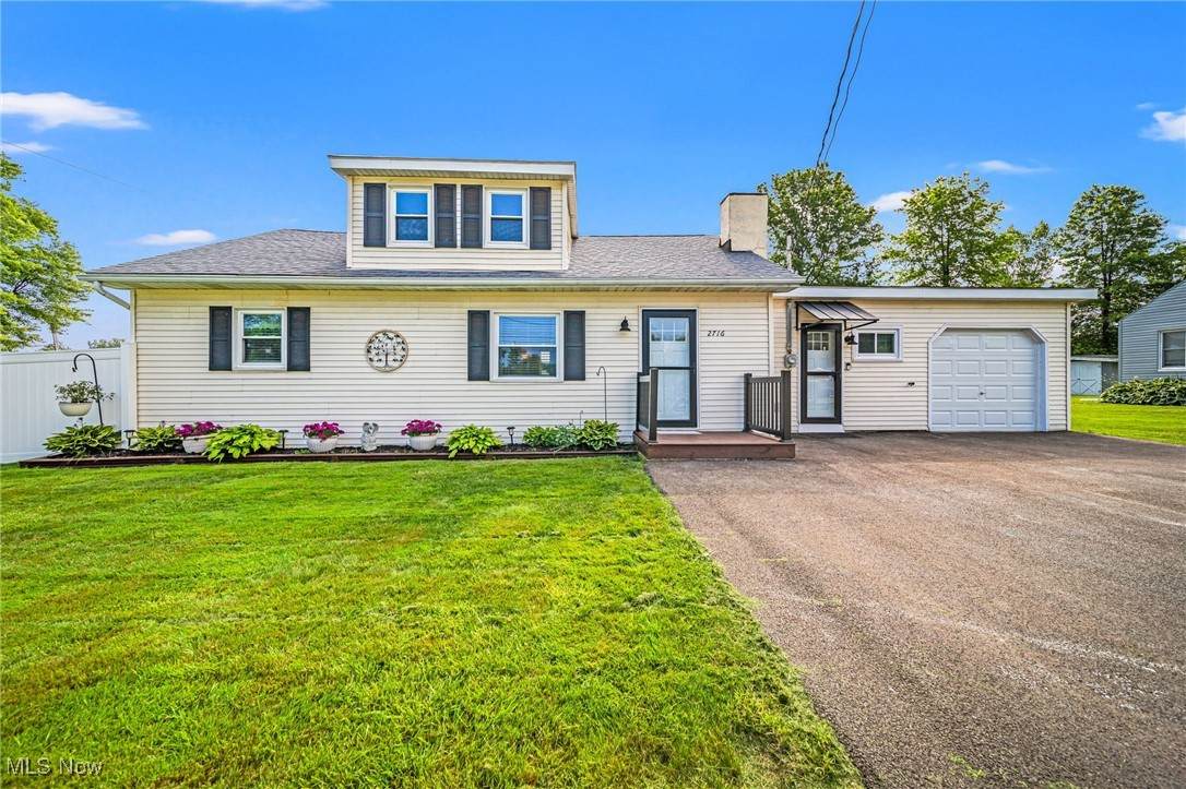 2716 Russell Road - Photo 1